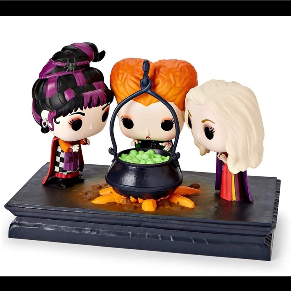 Hocus Pocus Unisex Halloween Tee - Picture 8 of 9